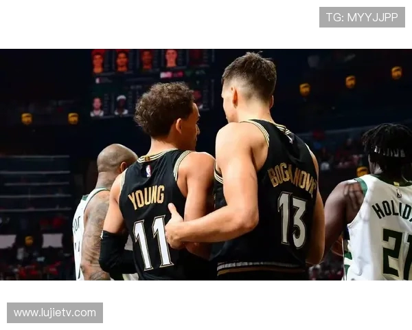 唐斯自豪于华子成就每次路过阿迪门店必停留欣赏他的海报